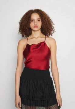 Even&Odd Top - Red -Even&Odd Winkel 03227b06ea78463288e85a53e31e9f88 1