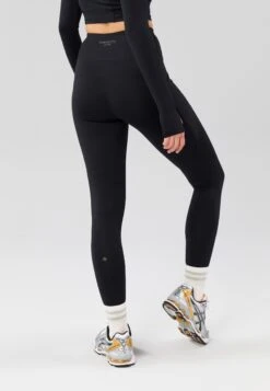 ESSENTIAL FULL LENGTH HIGH RISE LEGGINGS WITH SIDE POCKET - Leggings - Black 10 ESSENTIAL FULL LENGTH HIGH RISE LEGGINGS WITH SIDE POCKET - Leggings - Black -Even&Odd Winkel 062aff1c4f9d40da89eded7e8651cf9f