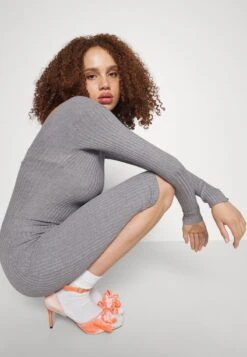 Even&Odd V AUSSCHNITT RIPP MINI STRICKKLEID - Etuikleid - Mottled Grey -Even&Odd Winkel 1cb9bb6a27254b0ea1b025c59b0ad877