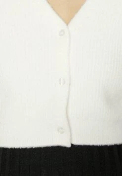 Even&Odd Strickjacke - White -Even&Odd Winkel 2753912d54914e53a29b08878aef9c25