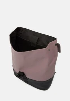 Even&Odd WATERPROOF RUCKSACK - Tagesrucksack - 802 - Black 8 Even&Odd WATERPROOF RUCKSACK - Tagesrucksack - 802 - Black -Even&Odd Winkel 44dcdb9abc8d4418b834dfddb754d7c5