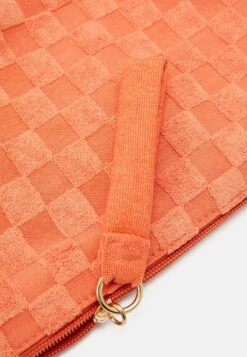 Even&Odd Kosmetiktasche - Orange -Even&Odd Winkel 4562b2b840484a87b9c6dab70e860f01