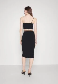 A-Linien-Rock - Black 8 A-Linien-Rock - Black -Even&Odd Winkel 49670f4cf2334509a744a42db86492f8