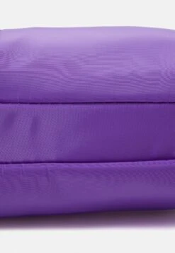 Even&Odd Umhängetasche - Purple -Even&Odd Winkel 5bfced30f6624587b23d90c3d2fbb122