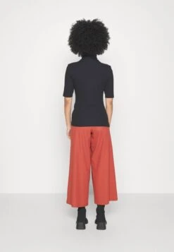 Stoffhose - Red 8 Stoffhose - Red -Even&Odd Winkel 9076529c33a34ec6a3003d372cfb988b