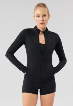 FITTED TRAINING JACKET WITH FULL ZIP AND POCKETS - Training Jacket - Black