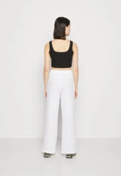 Even&Odd Top - Black/black -Even&Odd Winkel 9f5ff985d3a24b63bfa38c2dad46b8a3