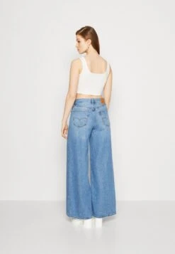 Even&Odd Top - Off White/dark Brown 8 Even&Odd Top - Off White/dark Brown -Even&Odd Winkel ab510a5c5ab94c3b9a7beb800d05fd72