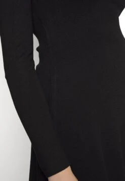 Even&Odd ECKIGER AUSSCHNITT MINI STRICKKLEID - Strickkleid - Black 10 Even&Odd ECKIGER AUSSCHNITT MINI STRICKKLEID - Strickkleid - Black -Even&Odd Winkel b53c3243d575435fa9d66c907b2972e1