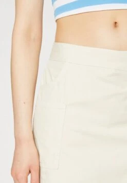 Even&Odd Shorts - Off-white 11 Even&Odd Shorts - Off-white -Even&Odd Winkel b69a5c7d97d04d668f24a70da88b9655