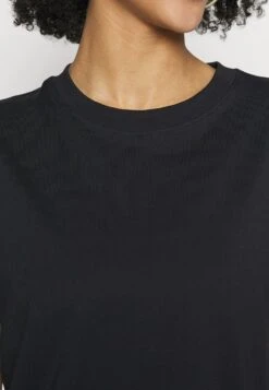 WASHED BASIC LOOSE TEE - T-Shirt Basic - Black 11 WASHED BASIC LOOSE TEE - T-Shirt Basic - Black -Even&Odd Winkel bee117ab94ac4ac7950f942c58651a2f