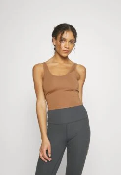 Top - Light Brown -Even&Odd Winkel c640656a9d2c4fe59e83cabc9bf23282 1