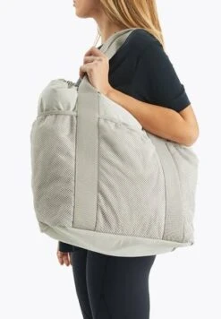 Even&Odd Sporttasche - Grey -Even&Odd Winkel dcf6cc44b2154f90b7241f34137b8f3c