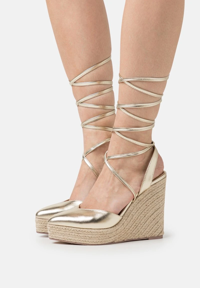 Plateausandalette - Gold 1 Plateausandalette - Gold