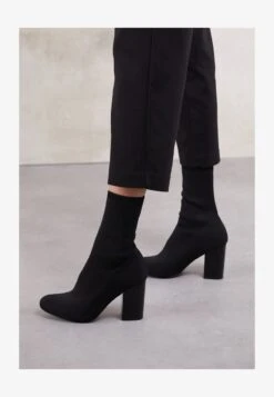 Even&Odd High Heel Stiefelette - Black -Even&Odd Winkel fb7ec7faa44043d6b4a58621ffdcc813