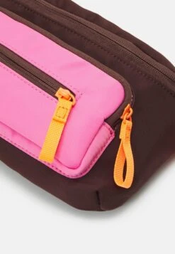 Even&Odd Gürteltasche - Pink/dark Brown 9 Even&Odd Gürteltasche - Pink/dark Brown -Even&Odd Winkel fd840b7c7aa044e697325f15263deb82